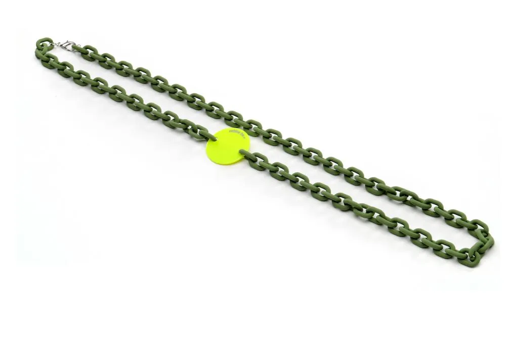 be addict necklace set